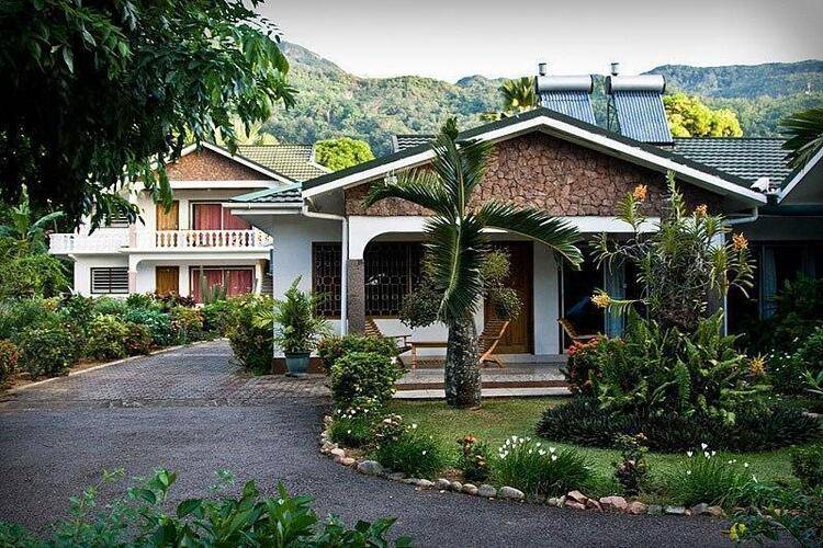 Villa De Roses