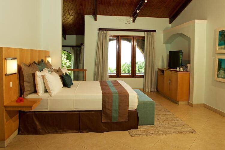 Coco De Mer Hotel & Black Parrot Suites