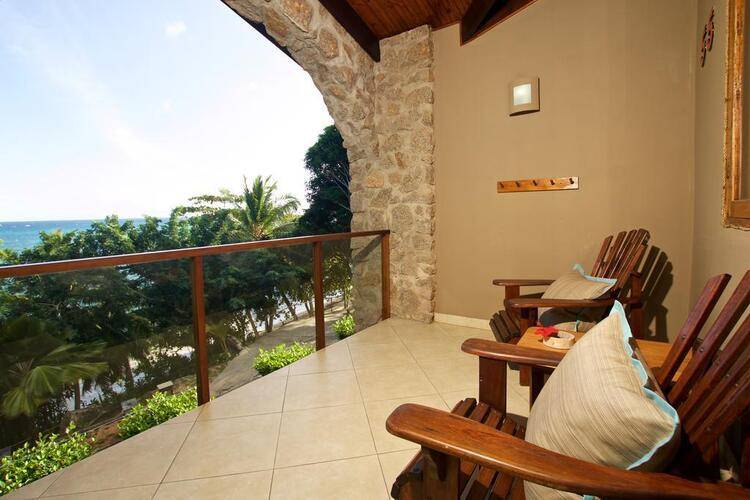 Coco De Mer Hotel & Black Parrot Suites