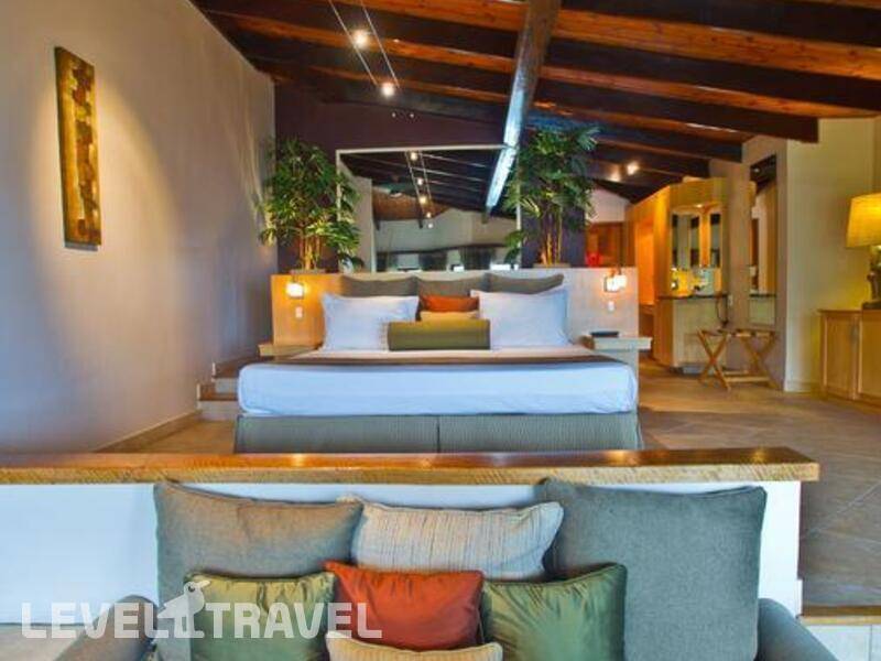 Фотография Coco De Mer Hotel & Black Parrot Suites