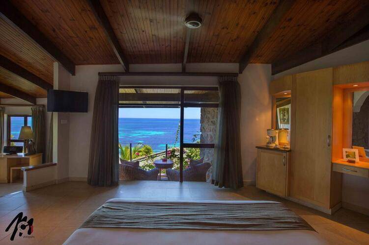 Coco De Mer Hotel & Black Parrot Suites
