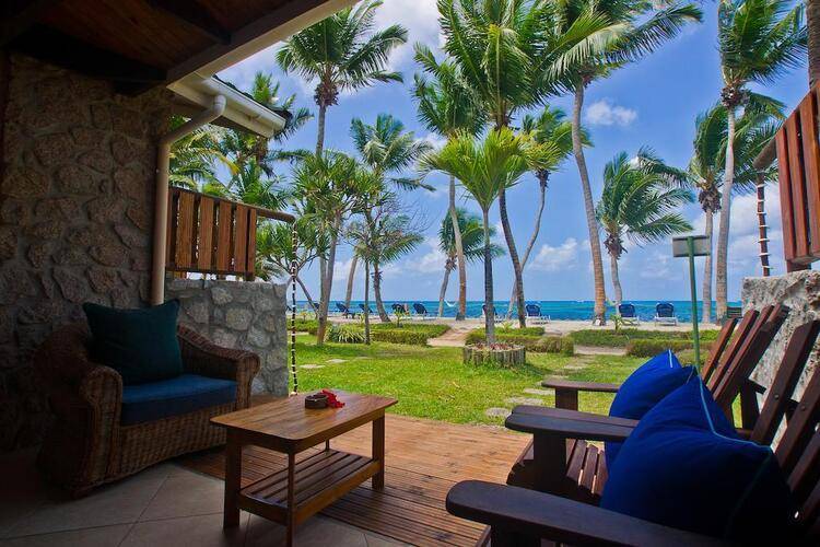 Coco De Mer Hotel & Black Parrot Suites