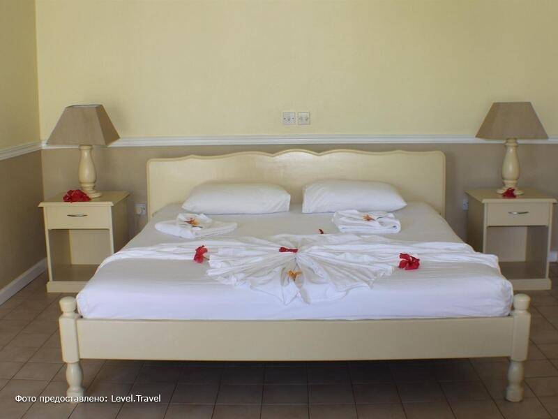 Фотография La Roussette Hotel