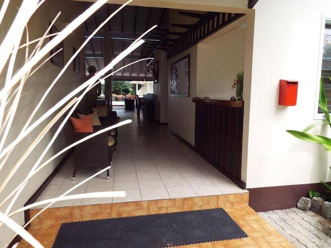 La Roussette Hotel