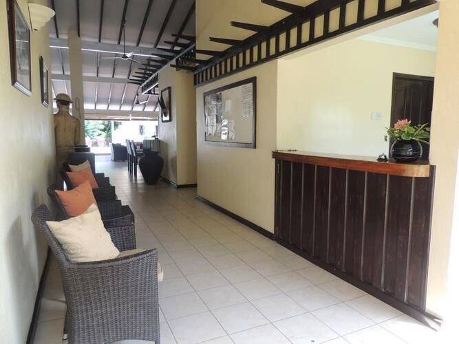 La Roussette Hotel