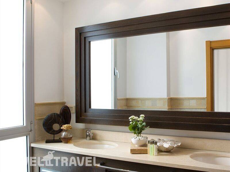 Фотография Alexander Suites Hotel
