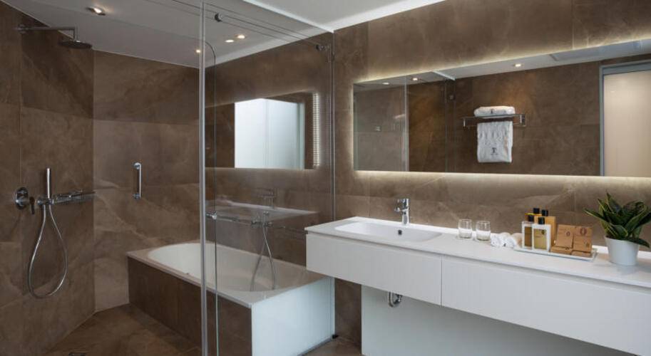 The Carlton Hotel Tel Aviv