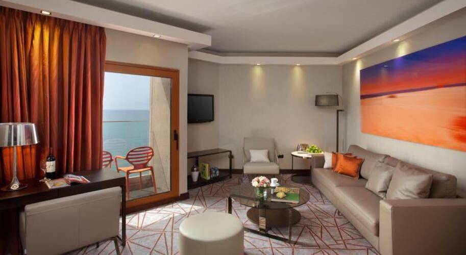 The Carlton Hotel Tel Aviv