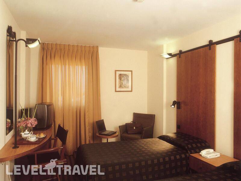 Фотография Atlas Cinema Hotel Tel Aviv