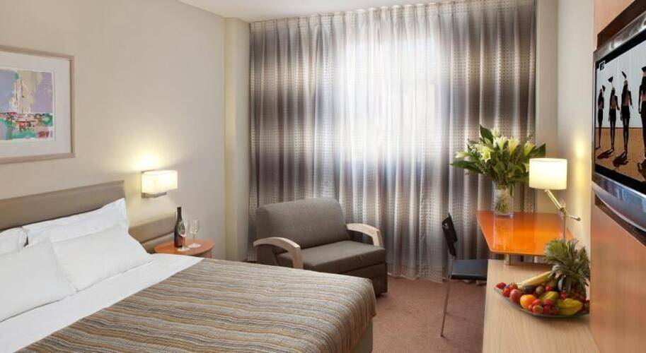 Grand Beach Hotel Tel Aviv