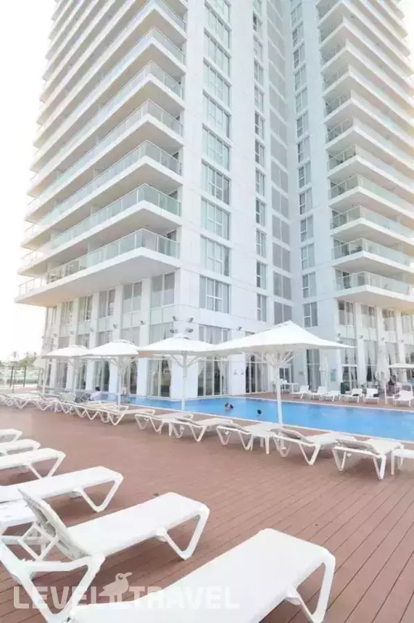 Island Luxurious Suites Hotel