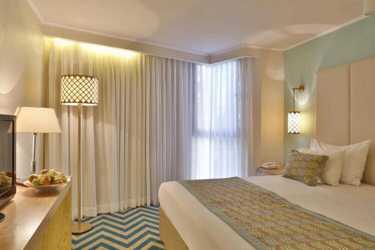 Oasis Spa Club Dead Sea Hotel