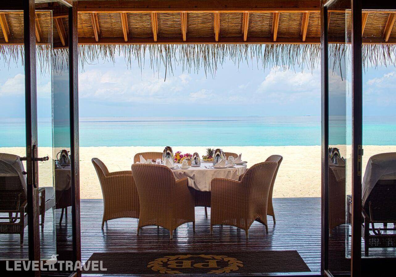 фотографии отеля Palm Beach Resort & Spa Maldives в Мальдивы(Лавиани Атолл) - фото №35