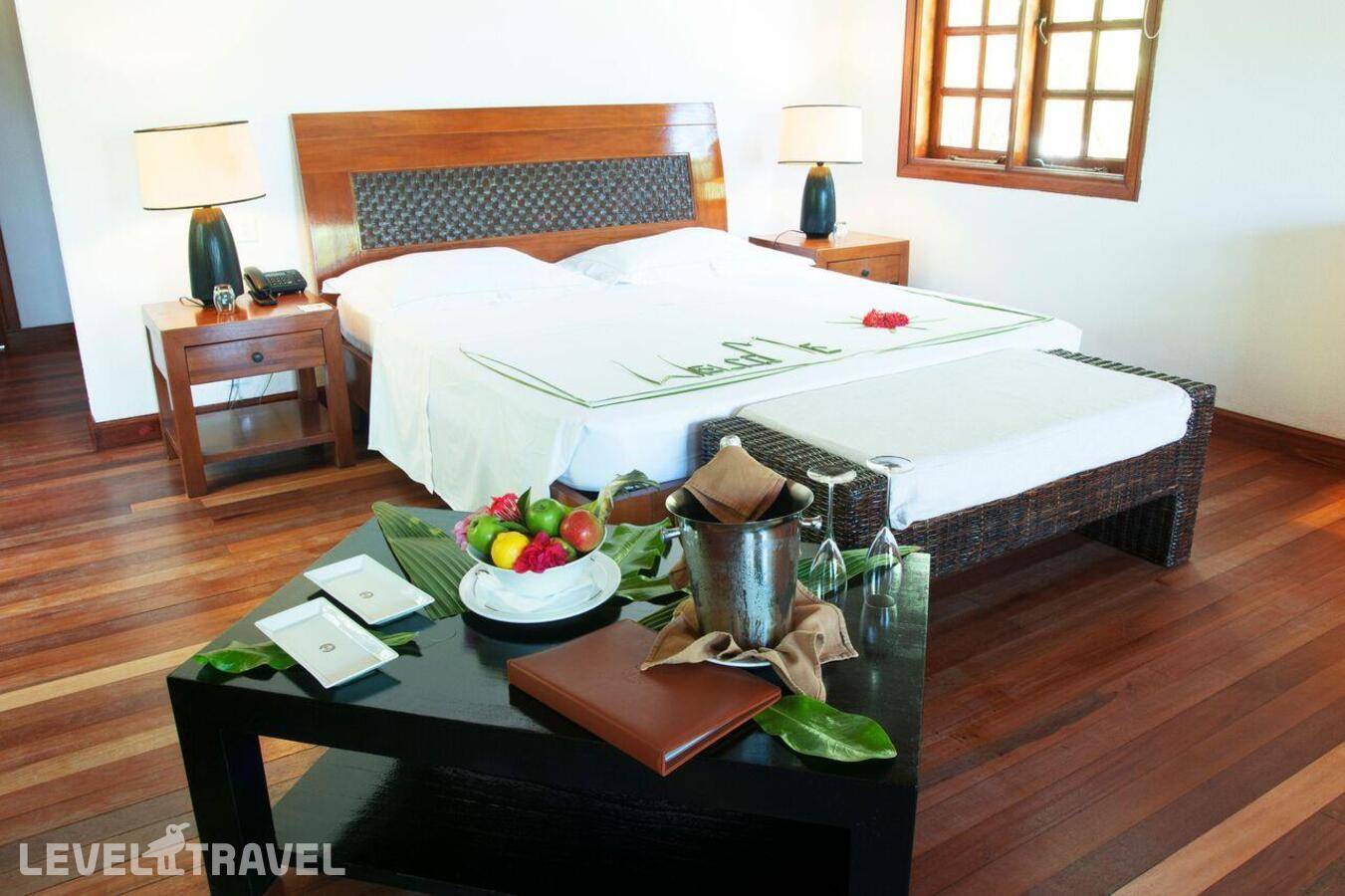 фотографии отеля Palm Beach Resort & Spa Maldives в Мальдивы(Лавиани Атолл) - фото №21