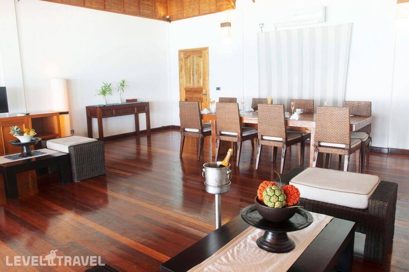 фотографии отеля Palm Beach Resort & Spa Maldives в Мальдивы(Лавиани Атолл) - фото №28