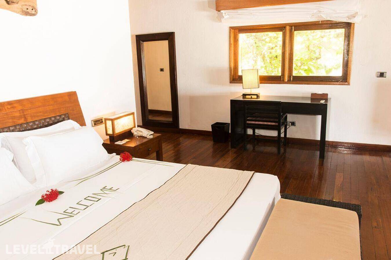 фотографии отеля Palm Beach Resort & Spa Maldives в Мальдивы(Лавиани Атолл) - фото №12