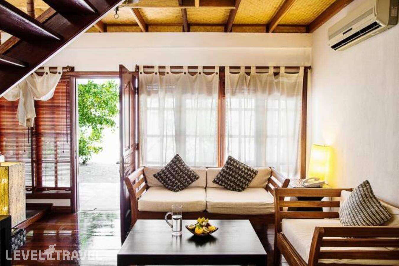 фотографии отеля Palm Beach Resort & Spa Maldives в Мальдивы(Лавиани Атолл) - фото №46