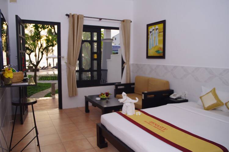Dynasty Resort
