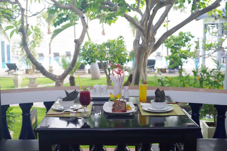 Dynasty Resort