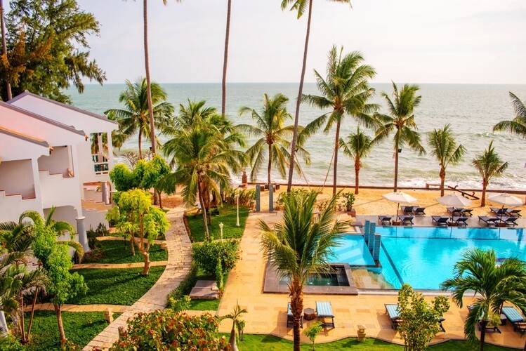 Dynasty Resort