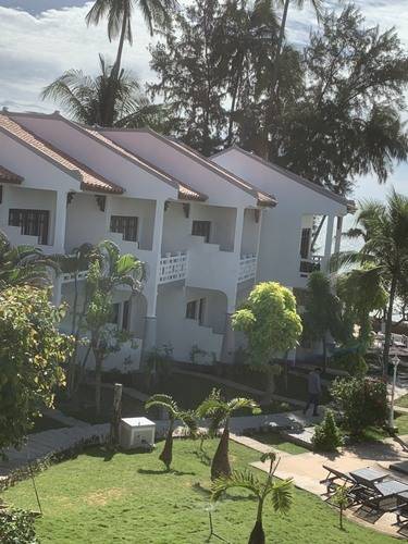 Dynasty Resort
