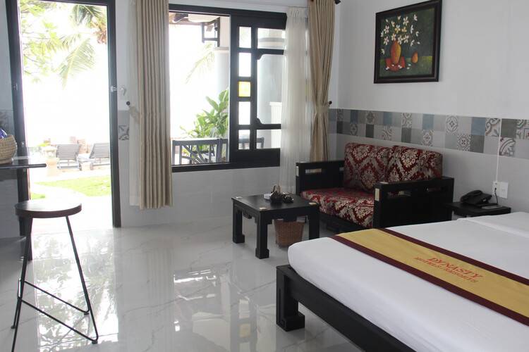 Dynasty Resort