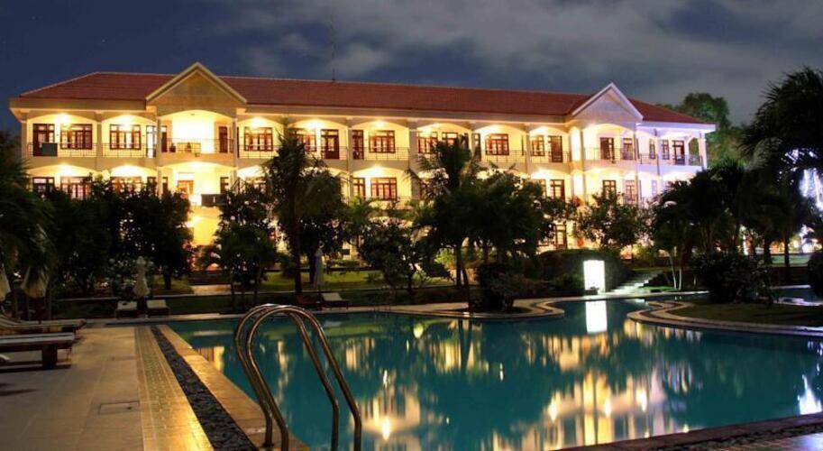 Muine Century Beach Resort & Spa (Ex.Muine De Century Beach)