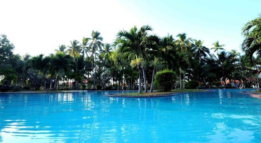 Muine Century Beach Resort & Spa (Ex.Muine De Century Beach)