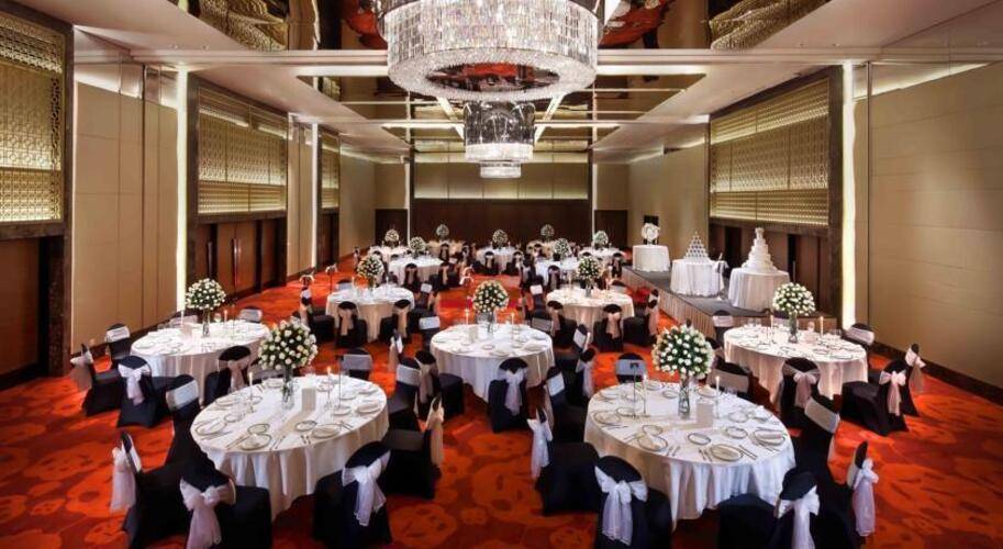 Pan Pacific Hanoi (Ex. Sofitel Plaza Hanoi)