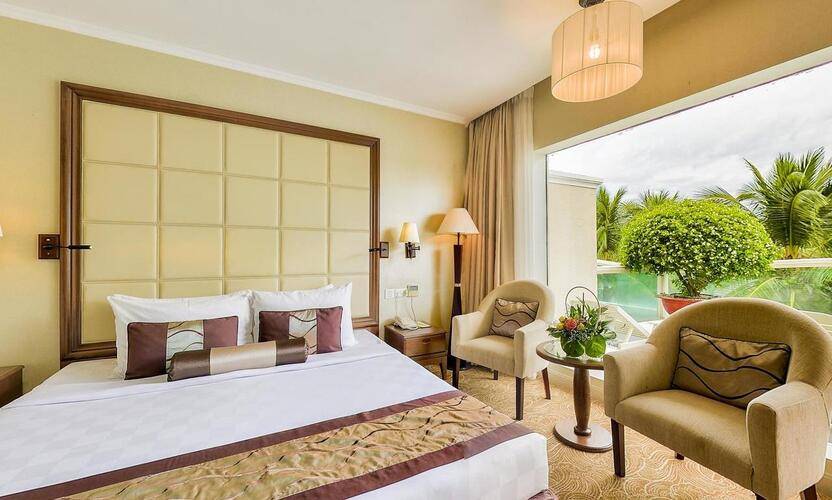 Sea Links Beach Hotel