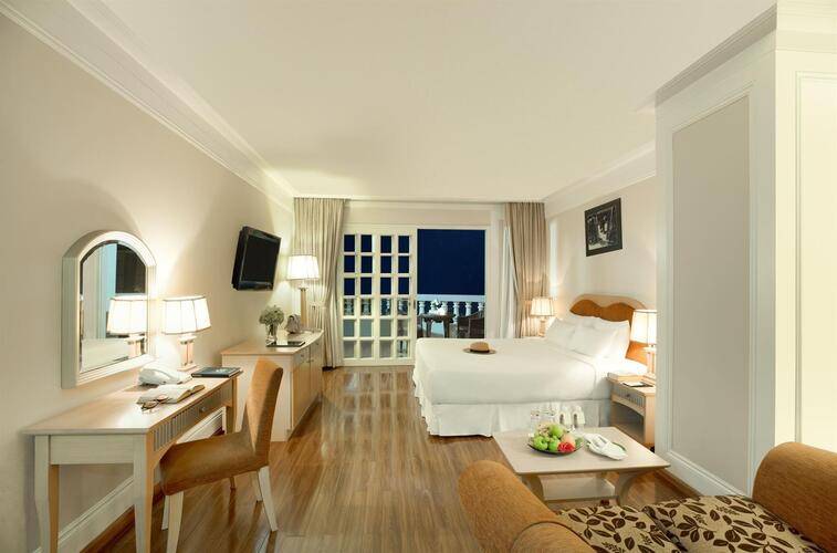 Sunrise Nha Trang Beach Hotel & Spa