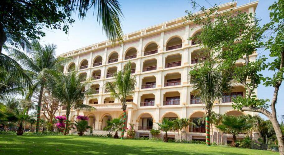 Sunny Beach Resort