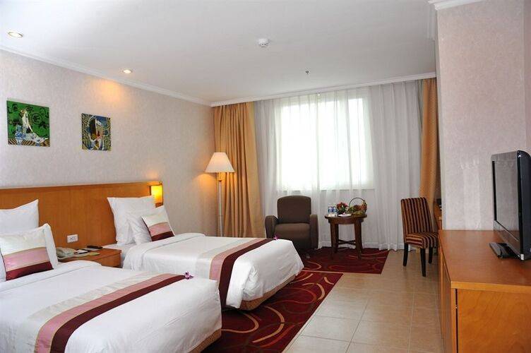 Windsor Plaza Hotel
