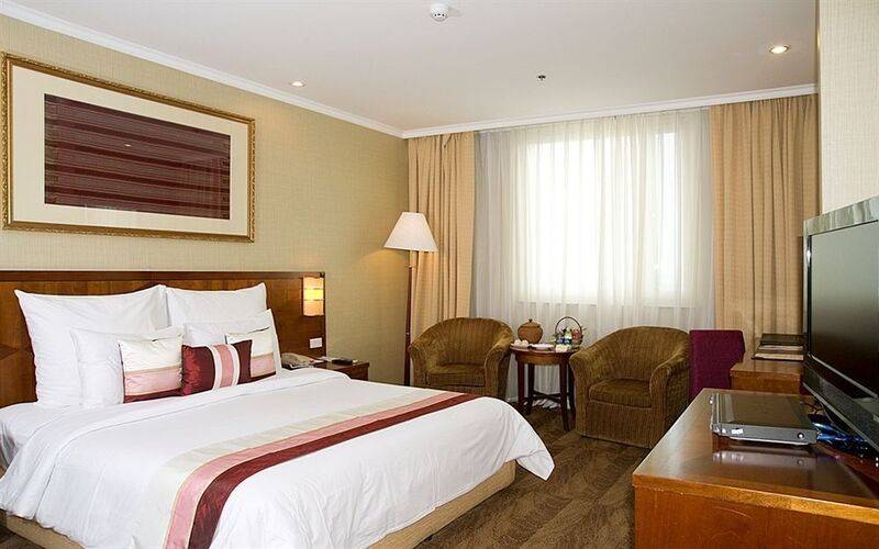 Windsor Plaza Hotel