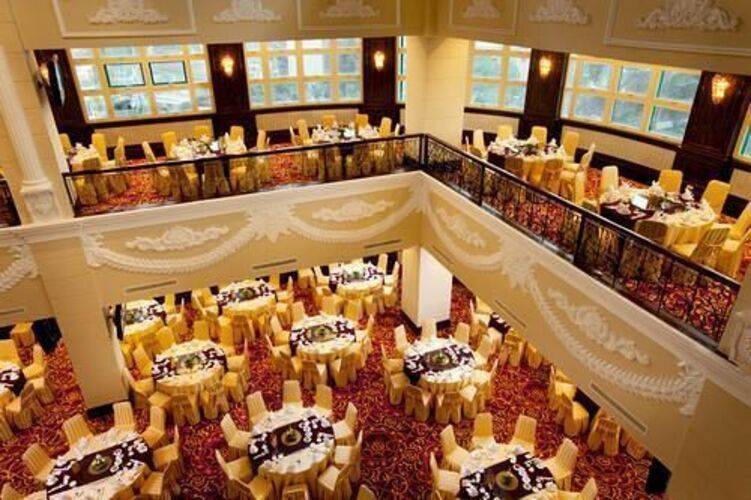 Windsor Plaza Hotel