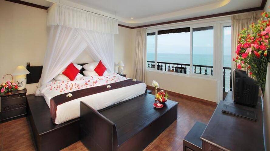 Rock Water Bay Resort & Spa
