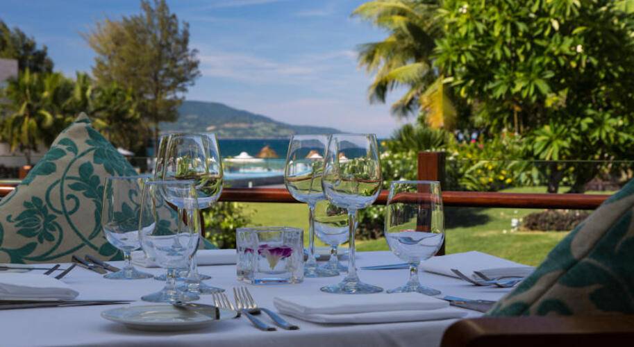 Pullman Danang Beach Resort (Ex. Lifestyle Resort)