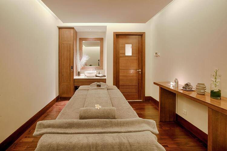 Pullman Danang Beach Resort (Ex. Lifestyle Resort)