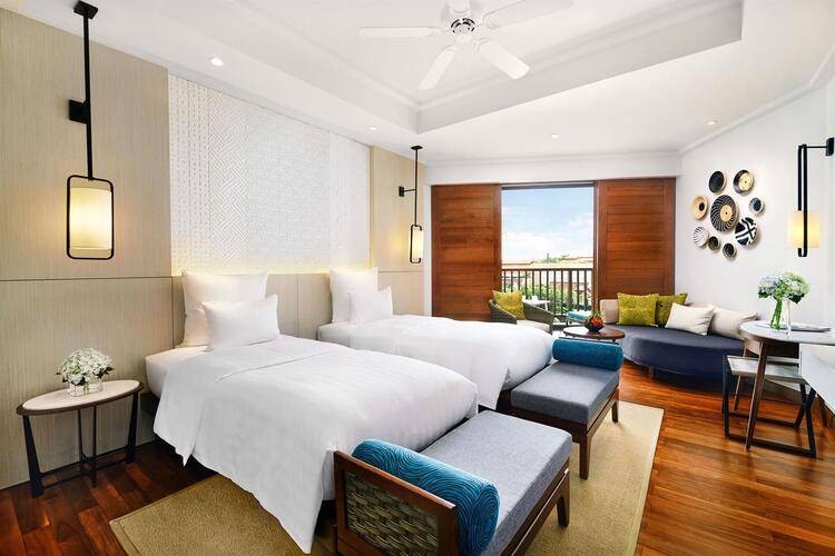 Pullman Danang Beach Resort (Ex. Lifestyle Resort)