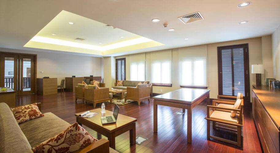 Pullman Danang Beach Resort (Ex. Lifestyle Resort)