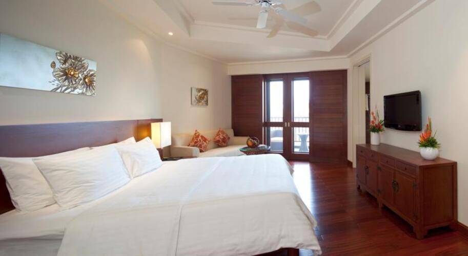Pullman Danang Beach Resort (Ex. Lifestyle Resort)