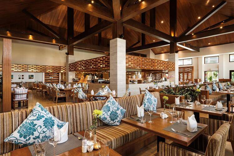 Pullman Danang Beach Resort (Ex. Lifestyle Resort)