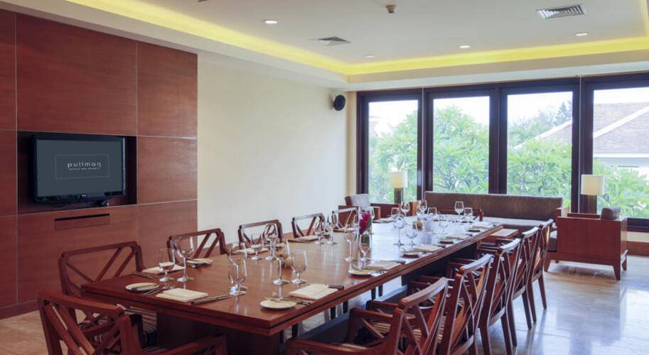 Pullman Danang Beach Resort (Ex. Lifestyle Resort)