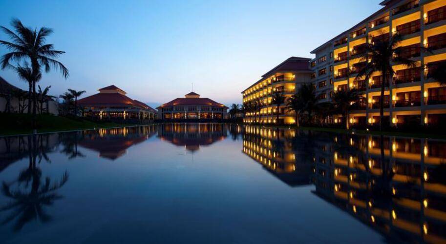 Pullman Danang Beach Resort (Ex. Lifestyle Resort)