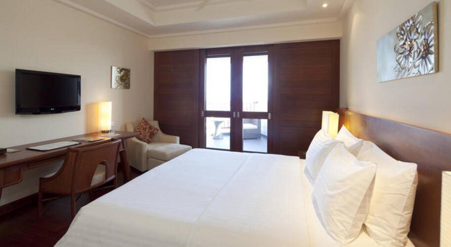 Pullman Danang Beach Resort (Ex. Lifestyle Resort)