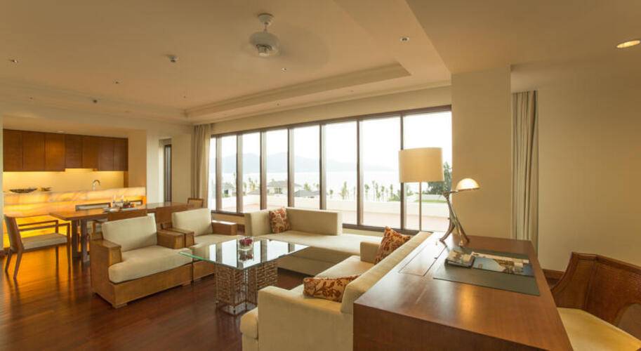 Pullman Danang Beach Resort (Ex. Lifestyle Resort)