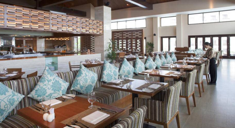 Pullman Danang Beach Resort (Ex. Lifestyle Resort)