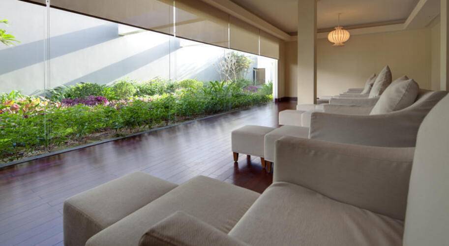 Pullman Danang Beach Resort (Ex. Lifestyle Resort)