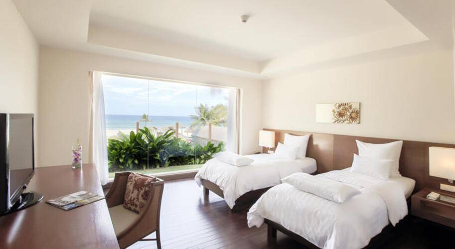 Pullman Danang Beach Resort (Ex. Lifestyle Resort)
