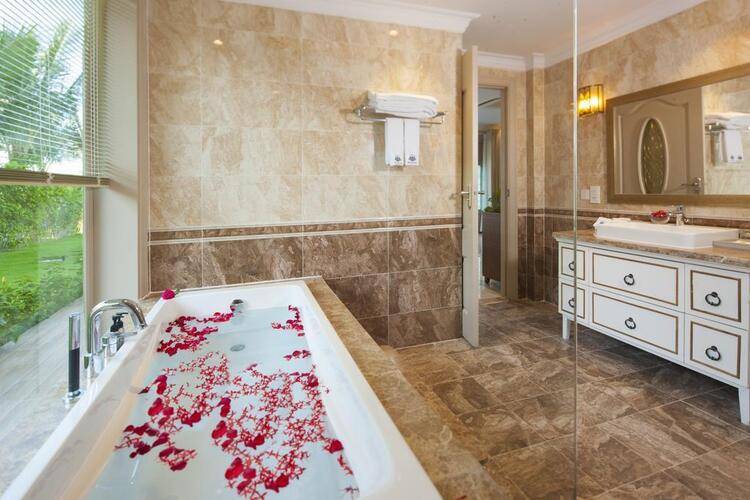 Mer Perle Hon Tam Resort (Ex. Best Western Resort & Residences)